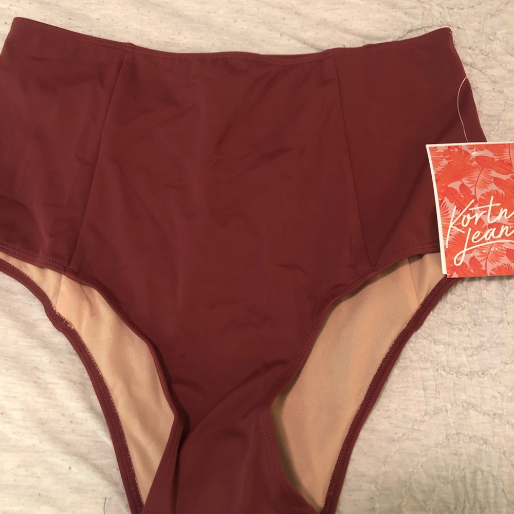 NWT Wine cut high Kortni Jeane